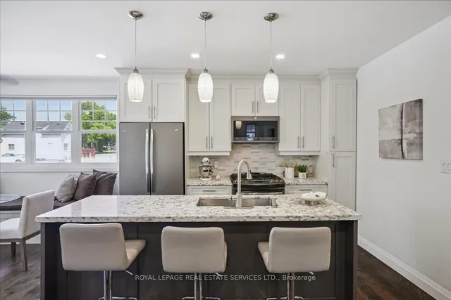 Additional image 18 of 4 Rembe Ave