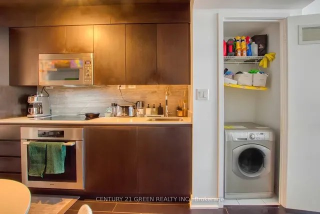 Additional image 15 of 15 Iceboat Terr Unit 2308