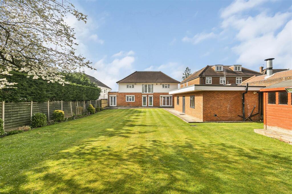 Additional image 18 of Mymms Drive, Brookmans Park, Hatfield