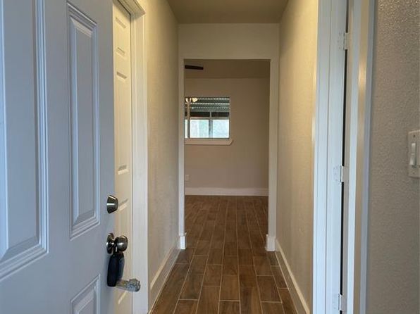 9743 Grenadier Dr, Houston, TX 77089