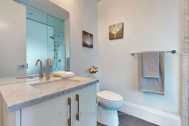 Additional image 17 of 29 Queens Quay Unit 707