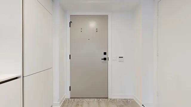 Additional image 39 of 327 King St Unit 1005