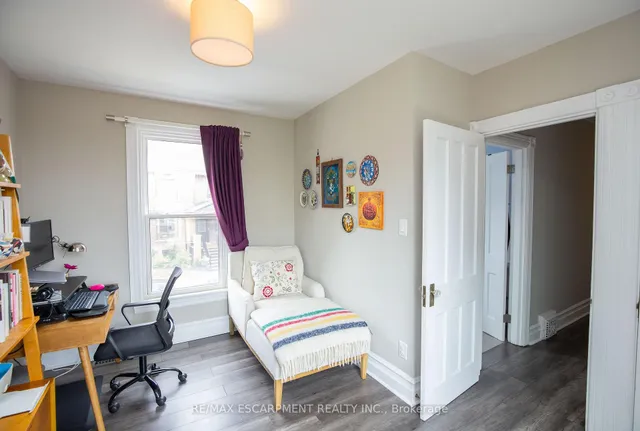 Additional image 26 of 167 NAPIER St