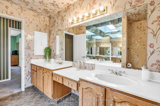 Additional image 42 of 5 Poplar Heights Dr