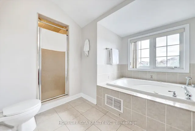 Additional image 32 of 62 Wyper Sq