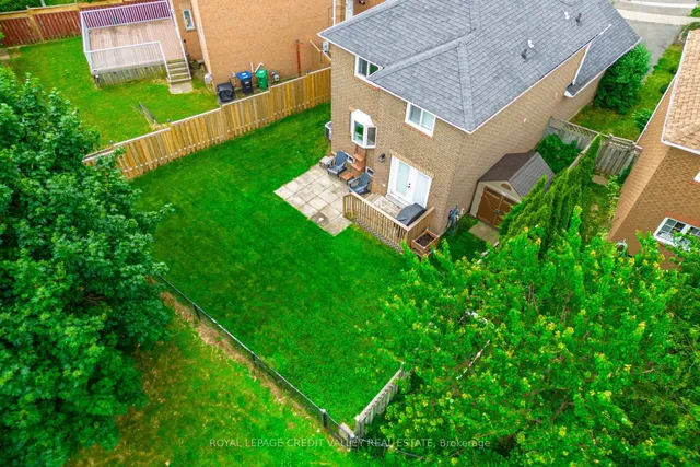 Additional image 38 of 56 Valonia Dr