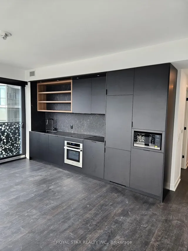 Additional image 14 of 55 Charles St Unit 2706