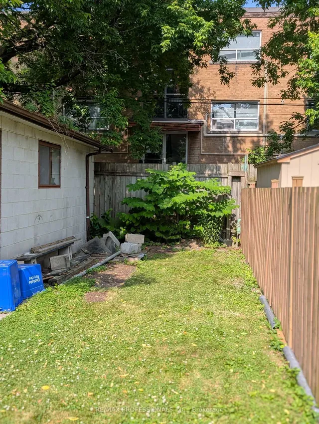 Additional image 3 of 13 Fifteenth St