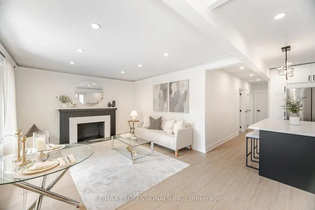 Additional image 7 of 4 Lloyd Manor Rd