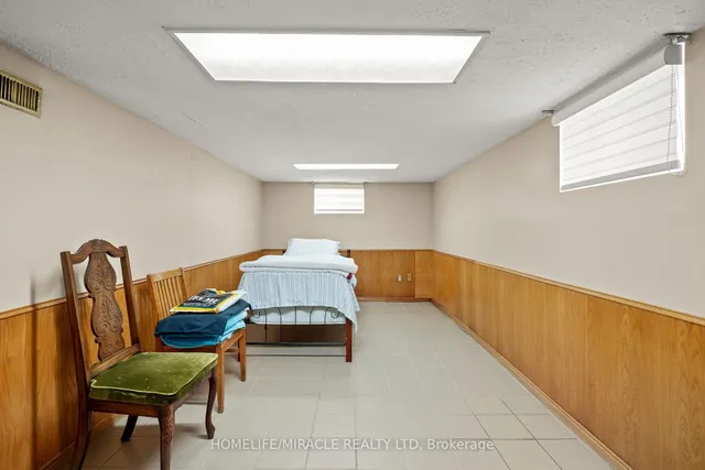 Additional image 24 of 683 Old Weston Rd