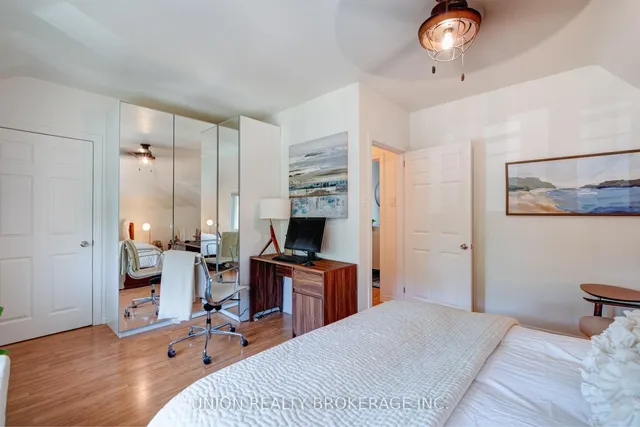 Additional image 16 of 412 Coxwell Ave