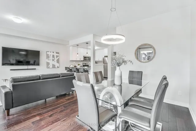 Additional image 15 of 16 Lakefront Dr