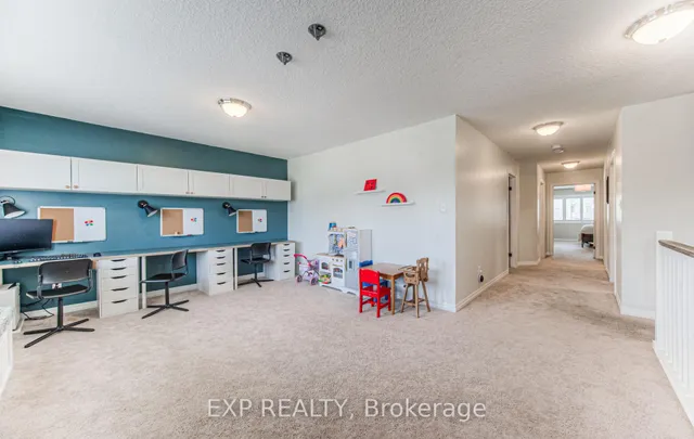 Additional image 27 of 403 Moorlands Cres