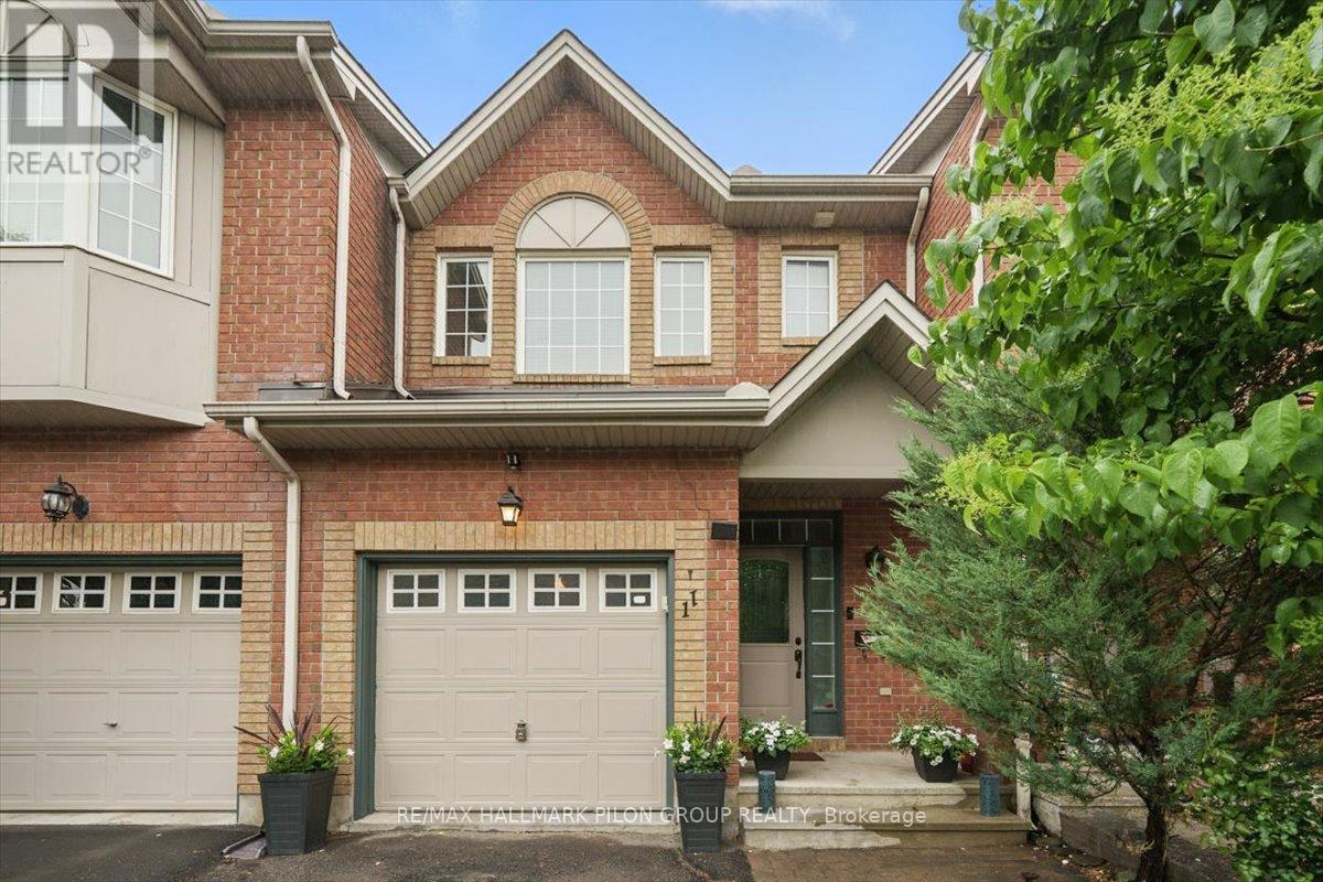 11 GREAT OAK PRIVATE|Ottawa, Ontario K1G6P7