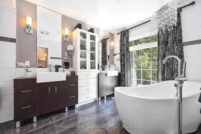 Additional image 26 of 43 Lawnview Dr