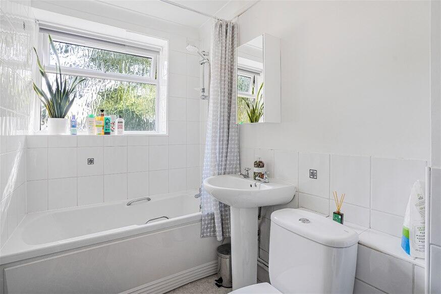 Additional image 8 of Milton Road, Harpenden, AL5