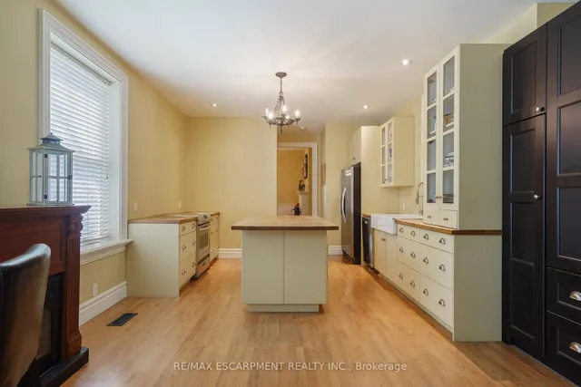 Additional image 11 of 275 Cumberland Ave