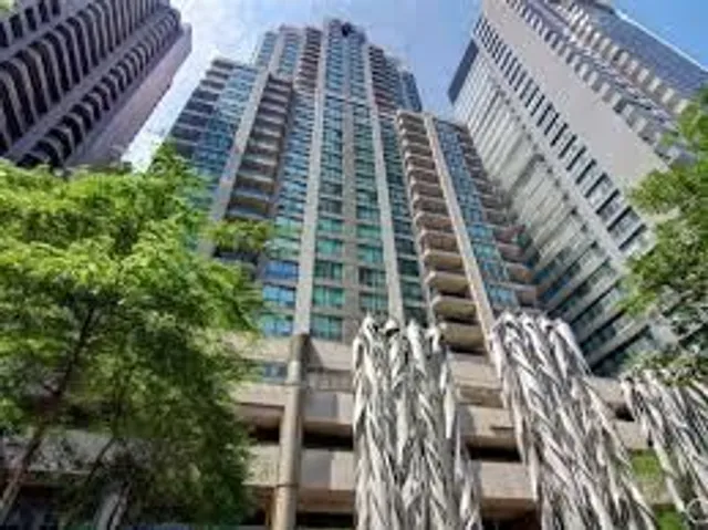 750 Bay St Unit 3303