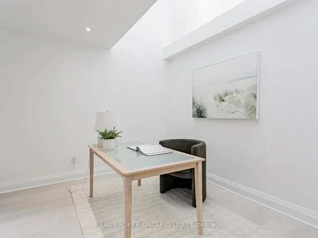 Additional image 33 of 82 Burlington St