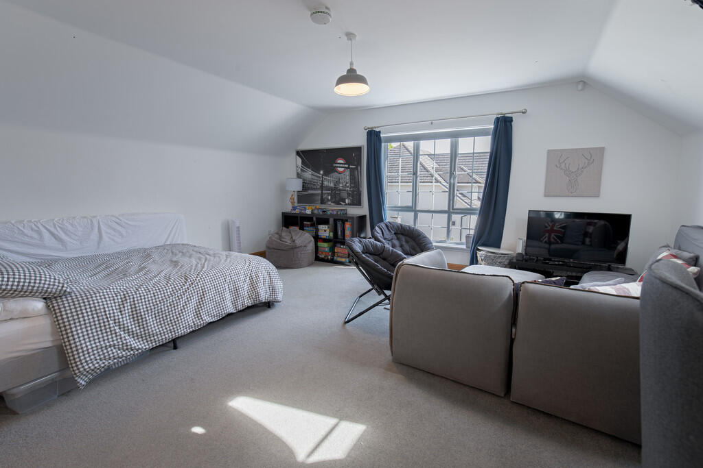 Additional image 10 of Friarsfield Way, Cults