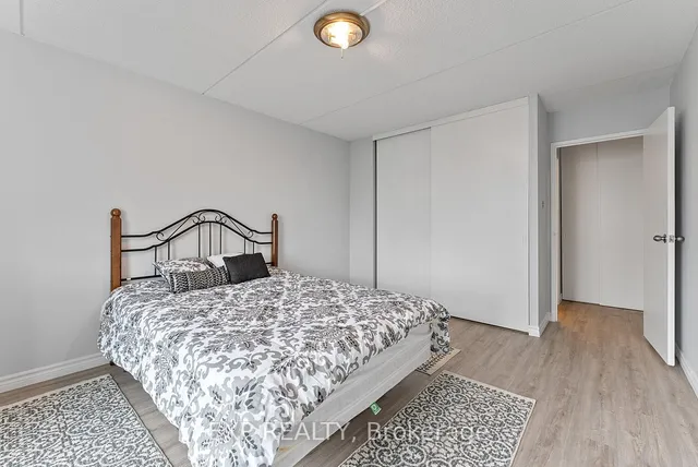 Additional image 21 of 2 Glamorgan Ave Unit 612