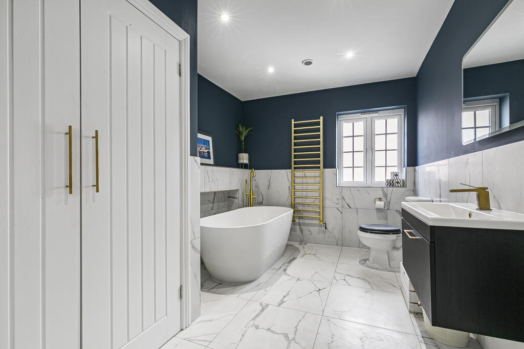 Additional image 21 of The Valley Green, Welwyn Garden City, Hertfordshire, AL8