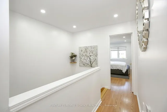 Additional image 27 of 47 Garibaldi Dr