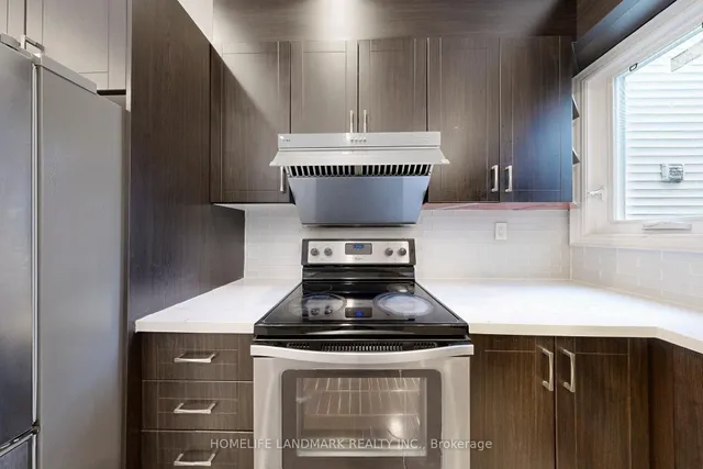 Additional image 7 of 692 Gerrard St