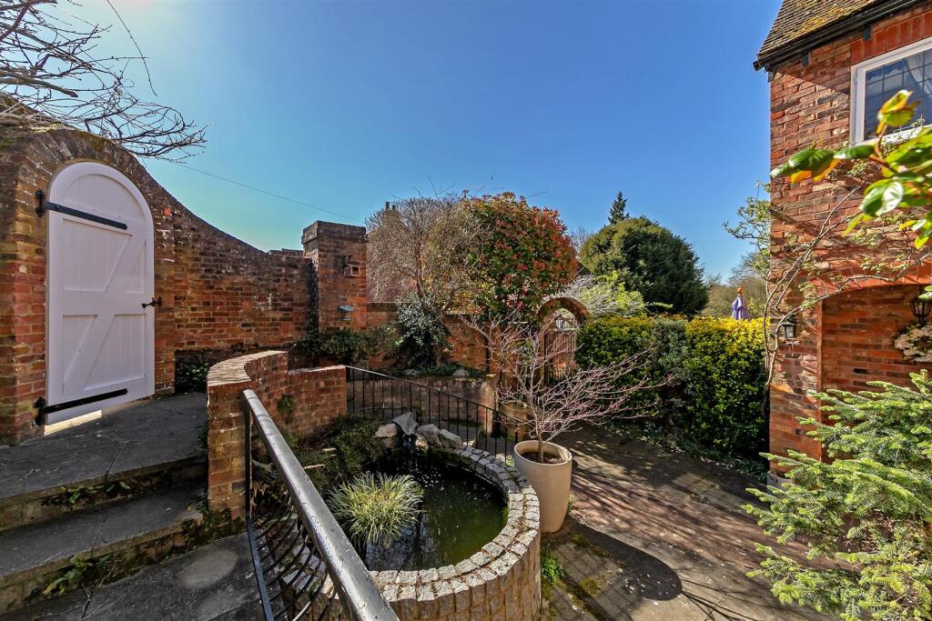 Additional image 27 of Fishpool Street, St. Albans