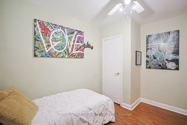 Additional image 27 of 34 Crestview Ave