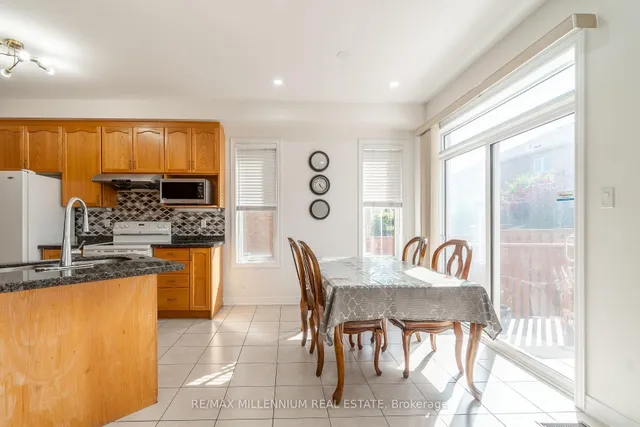 Additional image 13 of 27 Silvershadow Terr