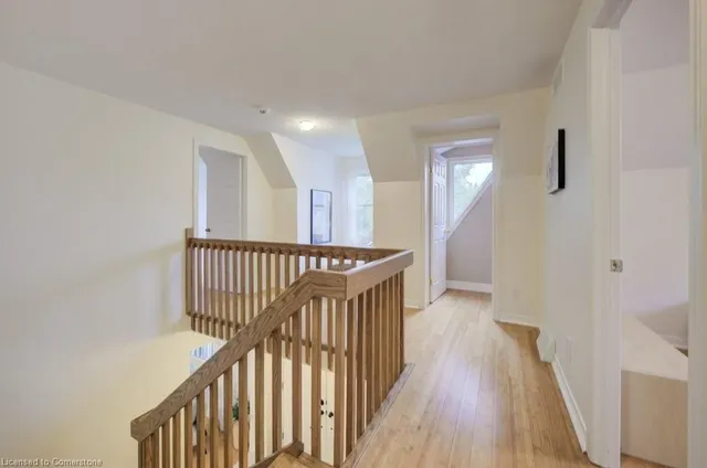 房产图片 15 - 33 Manitoulin Cres