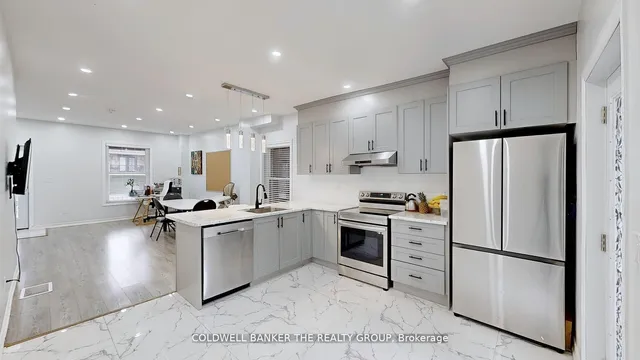 Additional image 11 of 194 Simcoe St