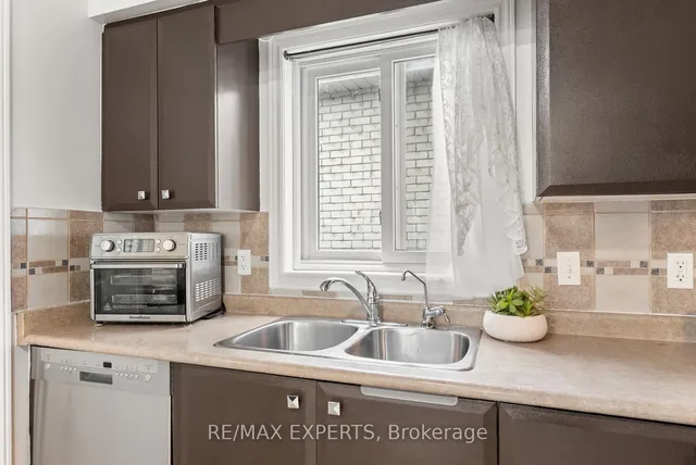 Additional image 13 of 56 Steepleridge St