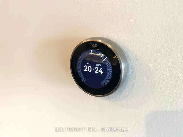 Additional image 11 of 17 Bathurst St Unit 1908