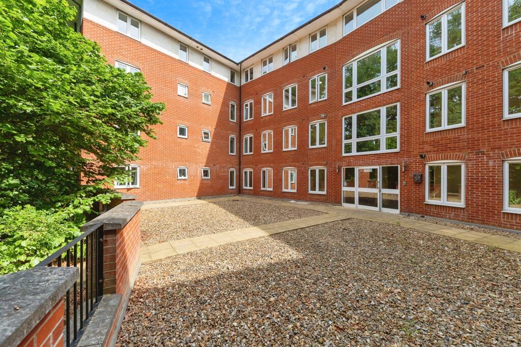 Additional image 15 of North Drive, Hatfield