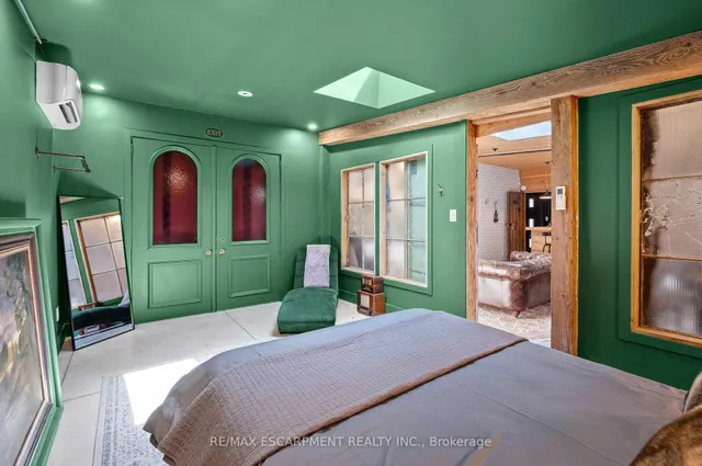 Additional image 5 of 227 Park St