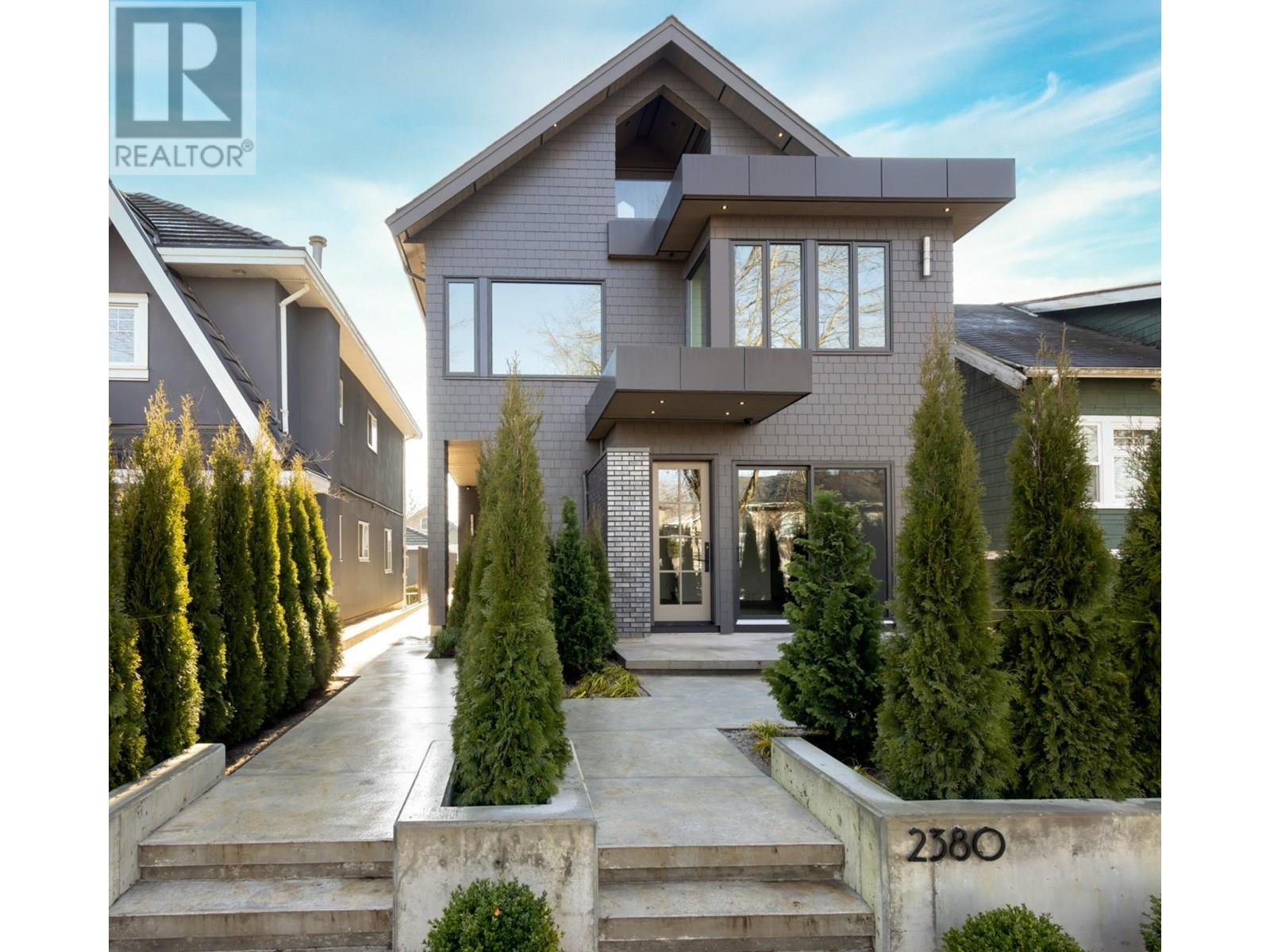 2380 E 5TH AVENUE|Vancouver, British Columbia V5N1N1