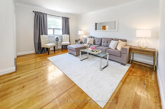 Additional image 15 of 393 Glenholme Ave