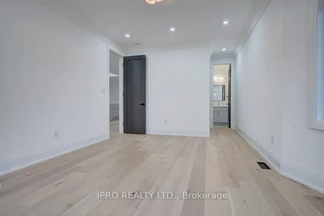 Additional image 37 of 12 Euclid Ave