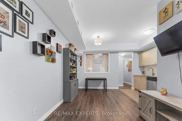 Additional image 12 of 871 Wilson Ave Unit 6