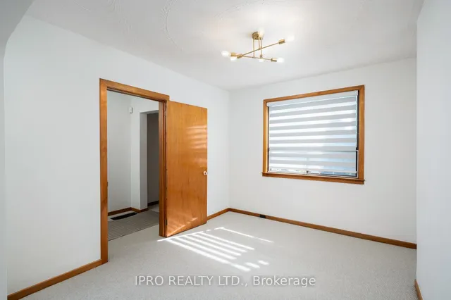 Additional image 5 of 96 Woodycrest Ave