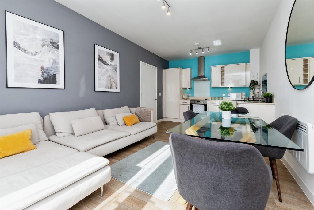 Additional image 6 of Town Centre, Hatfield