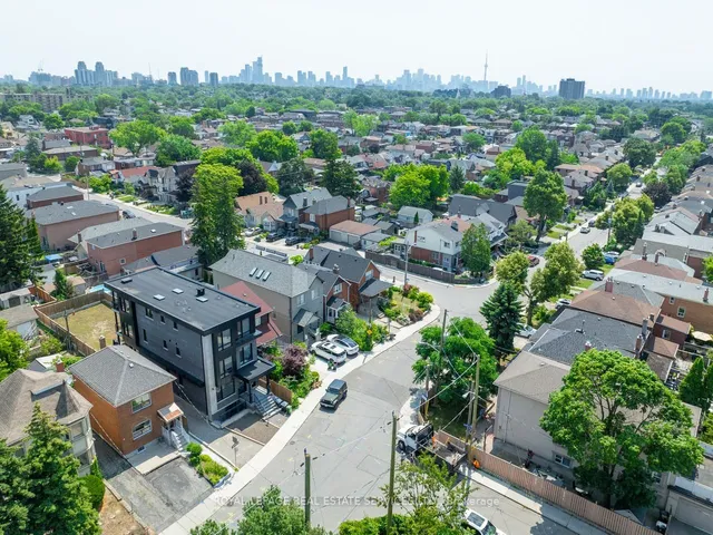 Additional image 36 of 393 Glenholme Ave