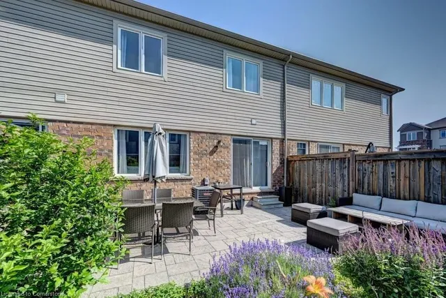 Additional image 44 of 58 Arbourview Cres