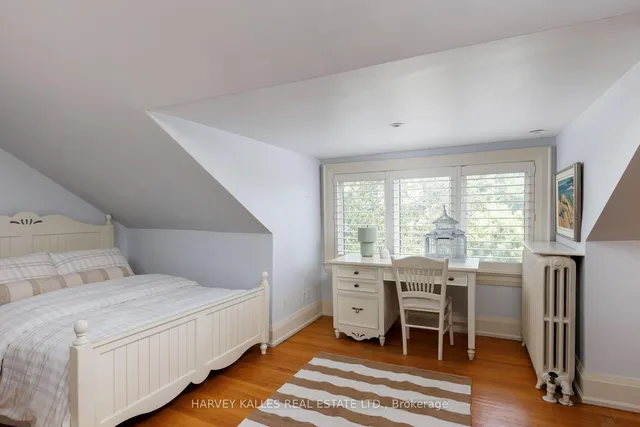 Additional image 21 of 8 Edgewood Cres