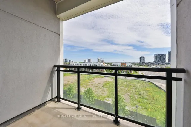 Additional image 33 of 128 GROVEWOOD COMMON Unit 509