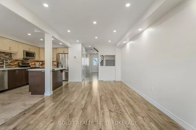 Additional image 11 of 26 Dulgaren St