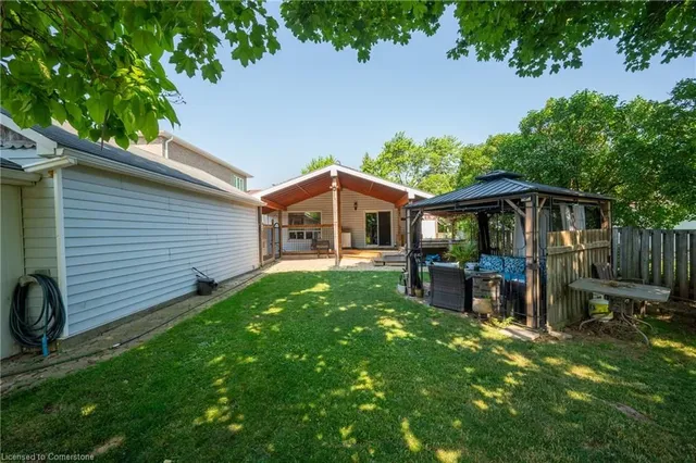 Additional image 40 of 70 Worsley Rd