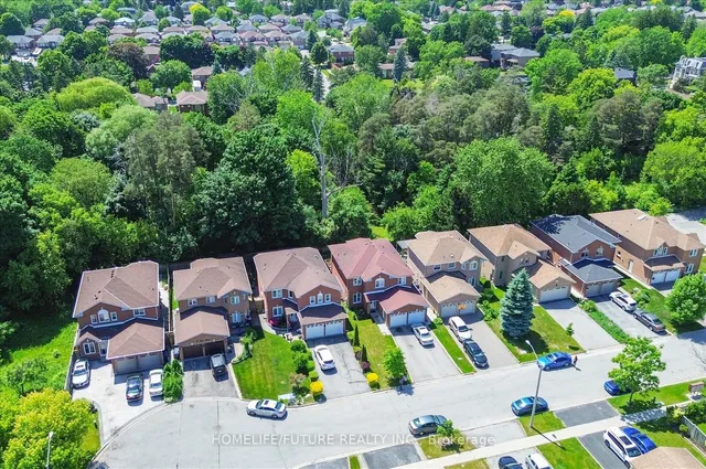 Additional image 10 of 10 Hania Terr